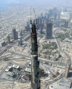 800px-burj_dubai_under_construction_on_8_may_2008_pict_2